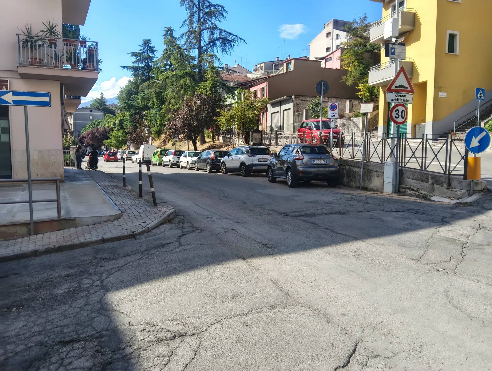 Investe donna e scappa. Caccia al conducente pirata a Pratola