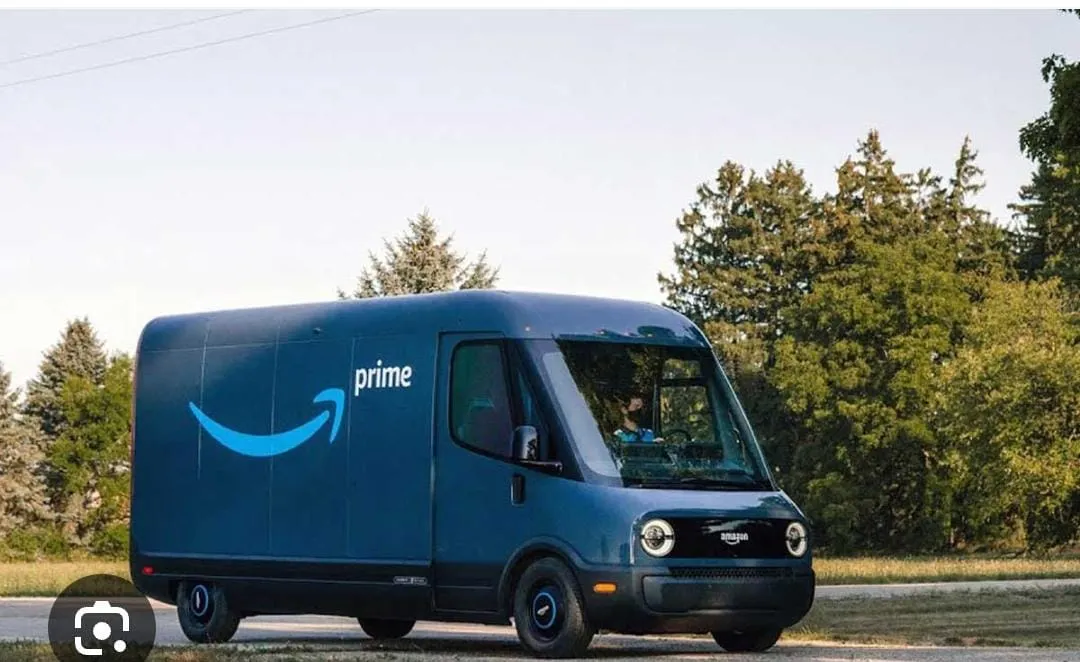 Rubano furgone e pacchi Amazon: incastrati dalle telecamere. Nei guai due sulmonesi
