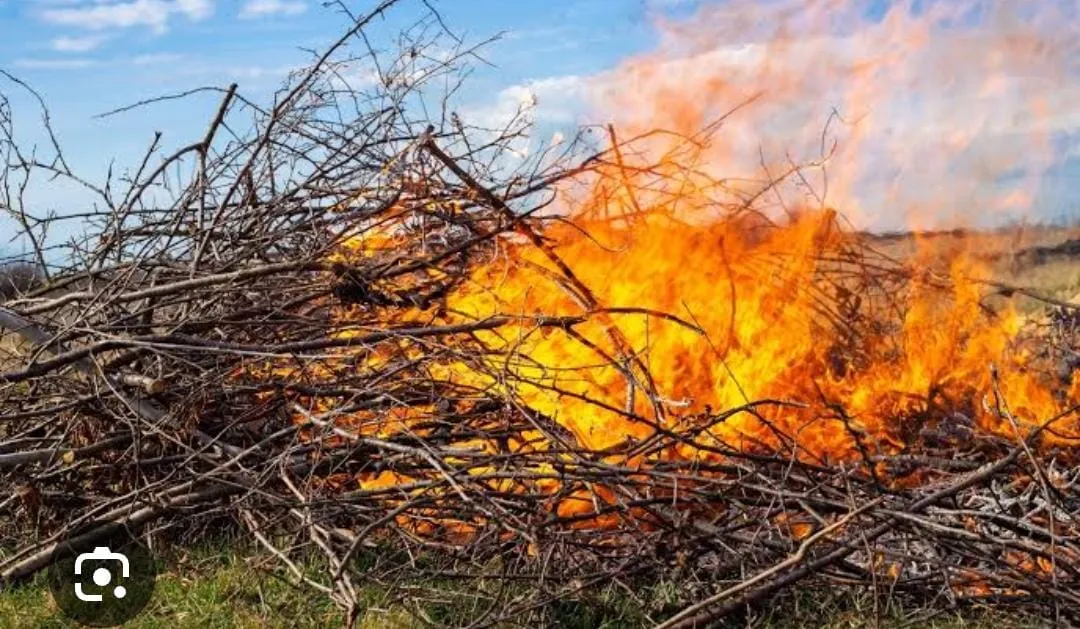 Due incendi di sterpaglie in poche ore in Centro Abruzzo: vigili del fuoco al lavoro