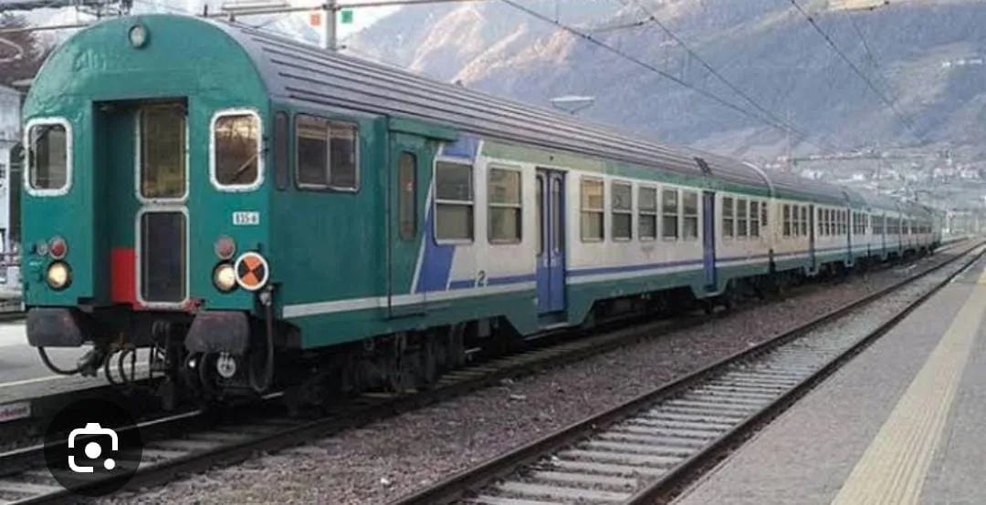Senza biglietti, sputi e schiaffi al capotreno. Quattro denunce