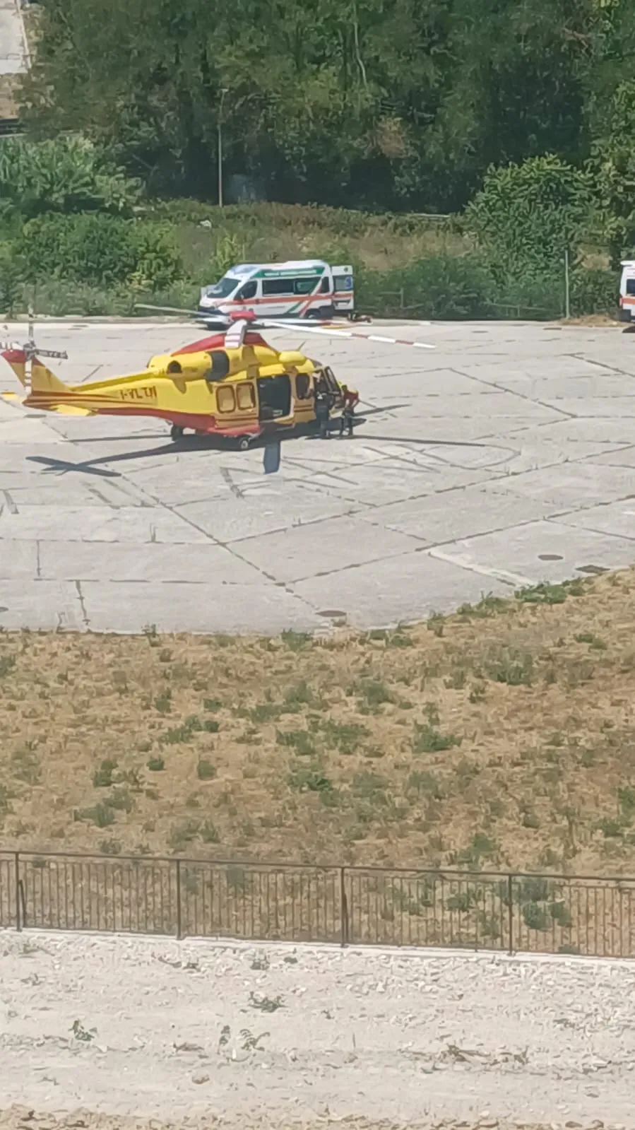 Colto da malore: codice rosso per ex assessore. Trasportato in elicottero all'Aquila